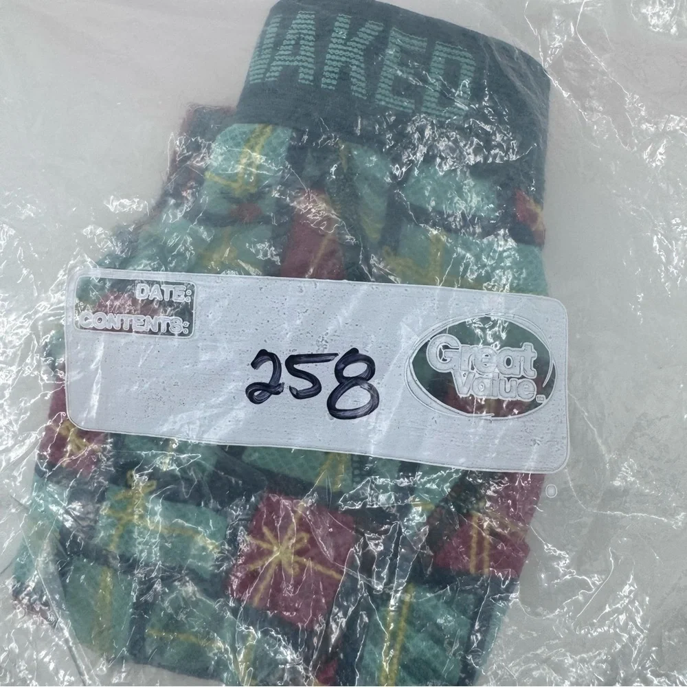 Duluth Trading Co Green and Red Holiday Boxer‎ Briefs Vibrant Geometric Design